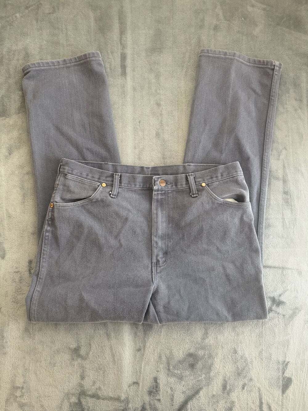 Vintage Wrangler 947GRY Men's Regular Fit Gray Denim Jeans USA Made